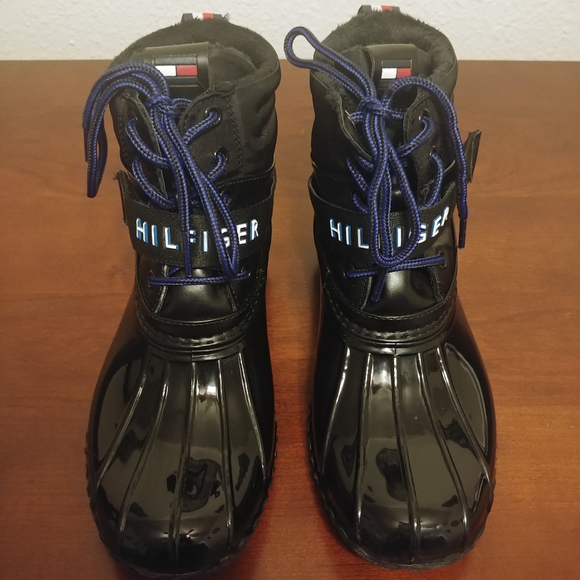 Women's Tommy Hilfiger Rain Boots - Picture 2 of 4